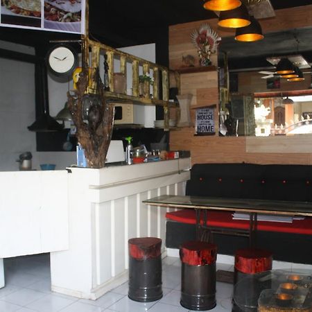 Gusti Homestay Kerobokan Extérieur photo