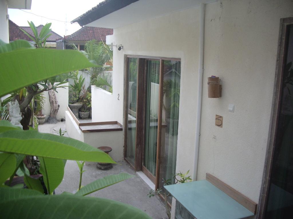 Gusti Homestay Kerobokan Extérieur photo