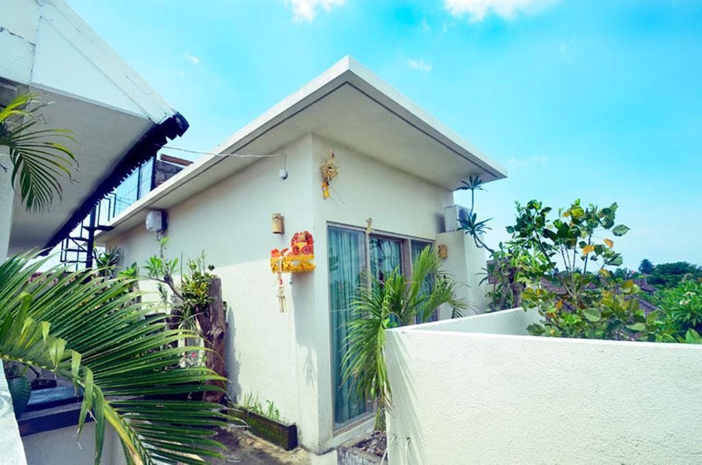 Gusti Homestay Kerobokan Extérieur photo
