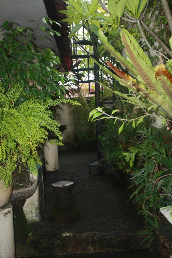 Gusti Homestay Kerobokan Extérieur photo